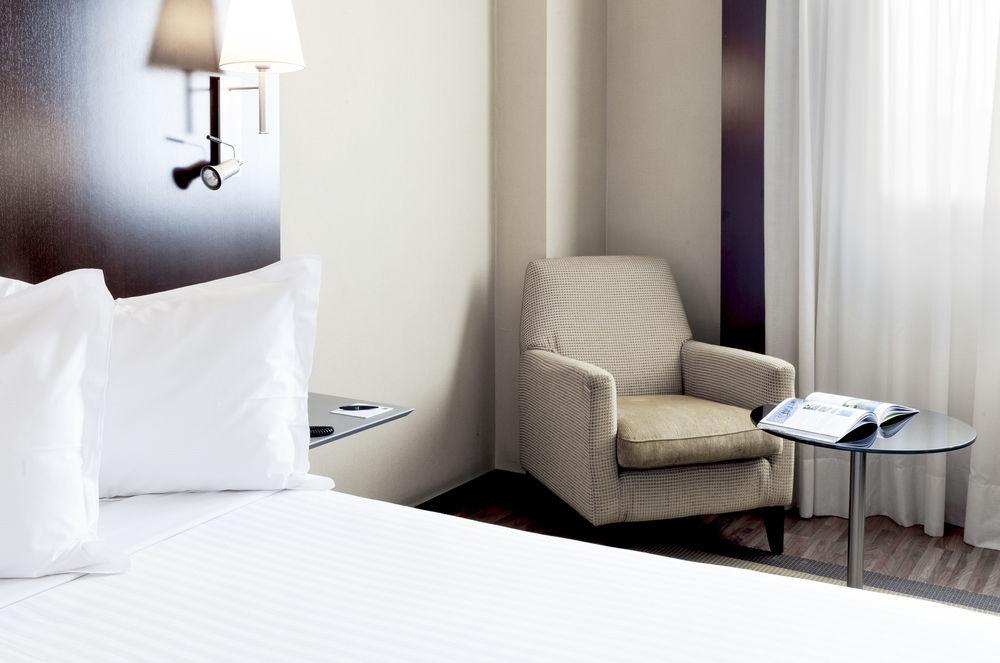 Ac Hotel Oviedo Forum By Marriott Экстерьер фото