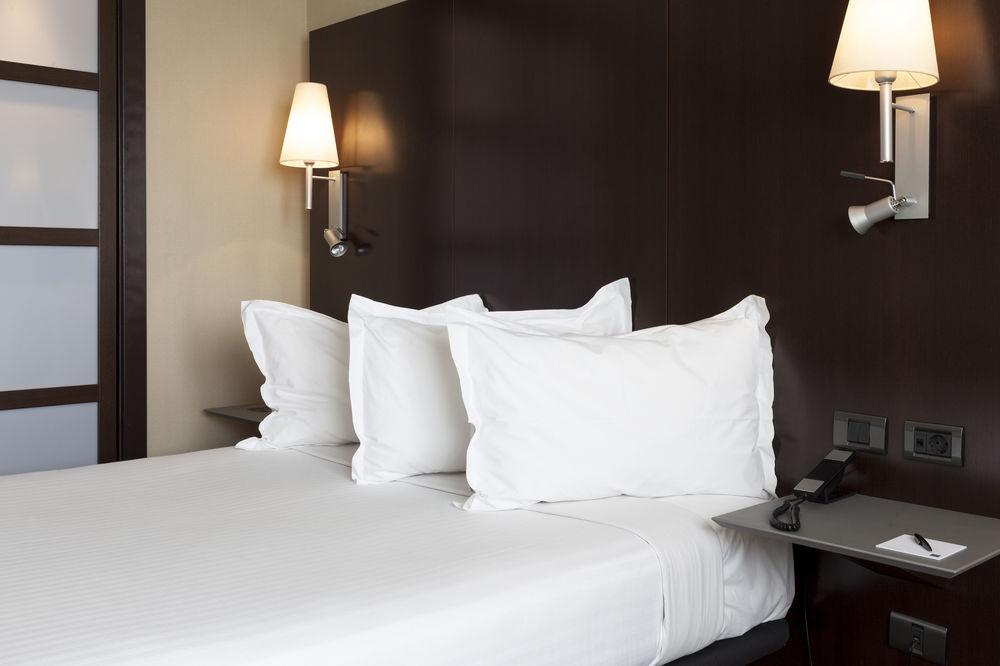 Ac Hotel Oviedo Forum By Marriott Экстерьер фото